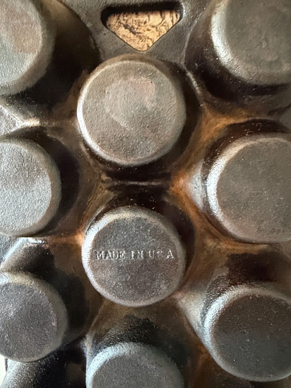 Vintage BSR Cast Iron Biscuit Muffin Pan - Picture 7 of 13